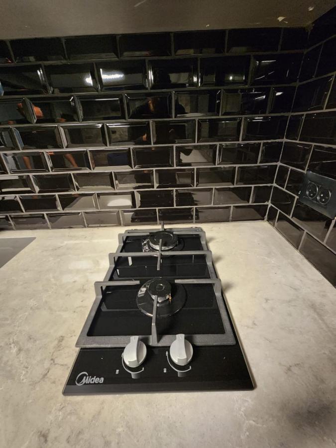 מבנים בים 75 Suites At Sea Haifa Esterno foto
